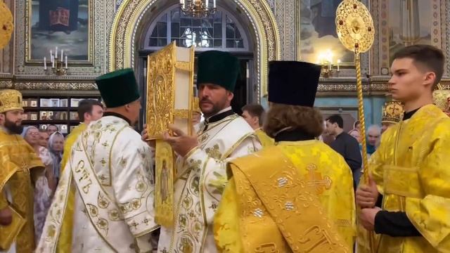 Митрополит Агафангел совершил Божественную литургию в Свято-Ильинском монастыре смотреть онлайн