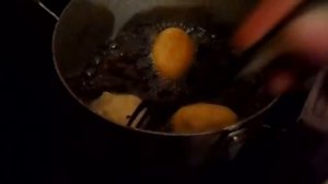 Рецепт вкусных домашних пончиков. Как приготовить пончики-помпончики.