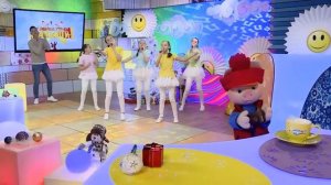 Заслуженный коллектив РФ "Соловушка" - Елка-супермодель ("С добрым утром, малыши!" Карусель)