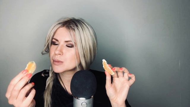 АСМР/ASMR Итинг сочных фруктов)Хрум Хрум) смотреть онлайн