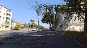 Саратов ул.им.Азина.Здесь когда - то жили люди,а теперь заброшенные дома.Не туристический Саратов.