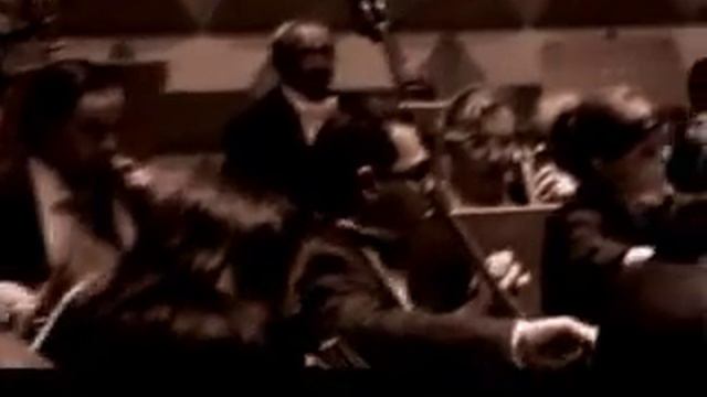 " Schindlers List " Geza Hosszu Legocky, Michael Guttman & The Roma-Sinti Philharmonic Orchestra смотреть онлайн