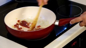 Картошка с тушёнкой. Нереальная вкуснота.