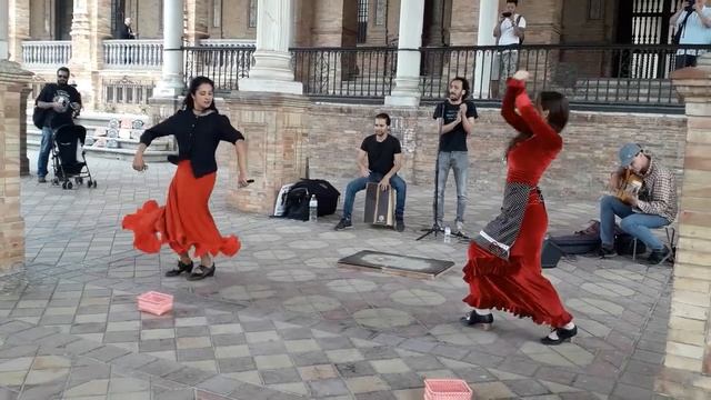 Flamenco en Plaza de Espana- Sevilla - Sevilhanas смотреть онлайн