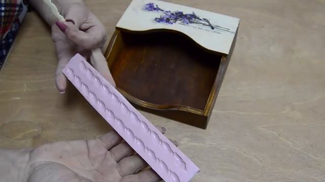 лайфхаки. Салфетница своими руками. Декупаж.