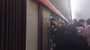 Электропоезд МОСКВА-2020 на станции Китай-город