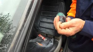Замена втулки трапеции стеклоочистителя без снятия трапеции на Калине
