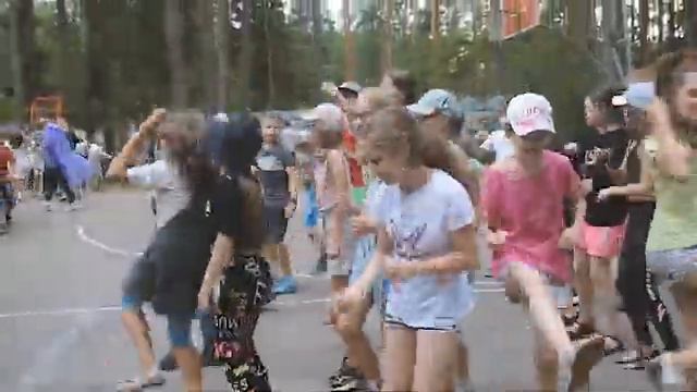 2смена:Los ninos bailan! смотреть онлайн