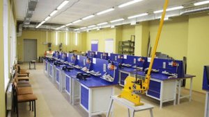 "Петровский колледж" г. Санкт-Петербург