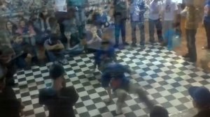 Дети танцуют брейк данс - BIG MAMA kid's 2013 - #bboy #bgirl #breakdance