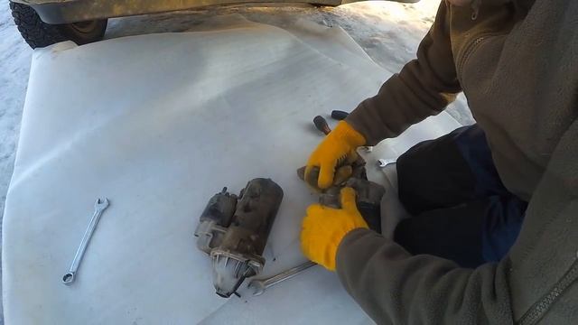 Меняем СТАРТЕР на AUDI 100 44 смотреть онлайн