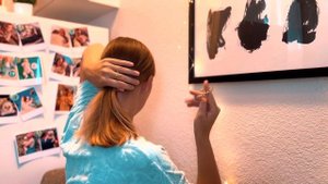 Быстрая прическа на средние волосы. Красивый пучок с одной резинкой за минуту. Easy hairstyles