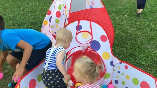 Палатка-домик с туннелем и сухим бассейном для игр дома и на даче! Интернет-магазин Lion Baby Toys смотреть онлайн