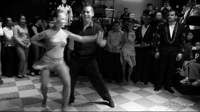 Eddie Torres and His Mambo Kings Orchestra and Dancers Part 2 смотреть онлайн