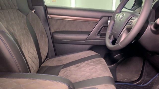 Land Cruiser 200, 2019 года - на комплексе услуг от компании Vinyl Style смотреть онлайн