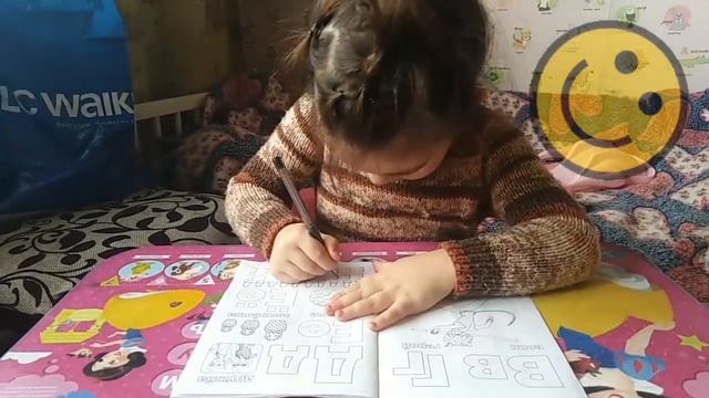 Первые прописи для дошколят / подготовка к школе 5 - 6 лет / Учимся писать письменные буквы