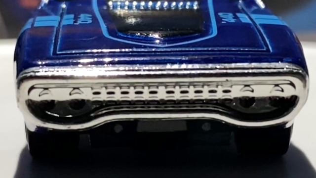 Hot Wheels ‘71 Plymouth GTX in Blue (P Case) Review And Showcase! “I really like this colour scheme смотреть онлайн