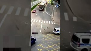 Жуткая авария в Москве с участием полицейской машины