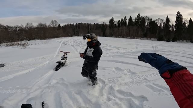 Большой тест СНОУБАЙКОВ Backcountry | Кайо К1, KTM 450 sxf и GR 8 300 на гусянках! смотреть онлайн