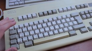 AEKII review REDUX (Alps SKCM Cream damped) (Apple Extended Keyboard II, M3501)