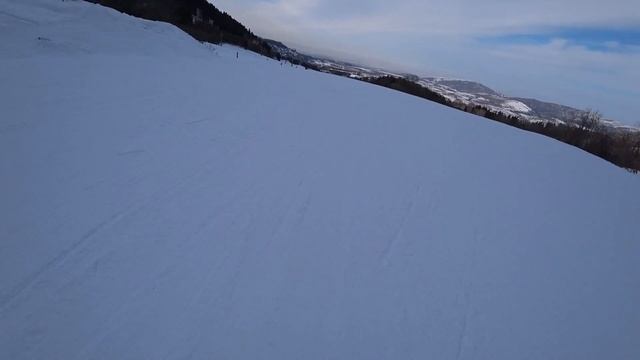 Горные лыжи в Алматы. Горнолыжный курорт Ак Булак. Alpine skiing in Almaty. Ski resort Ak Bulak.
