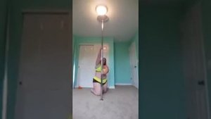 Толстушка отжигает))