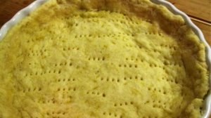 Пирог с рукколой, семгой и сыром
