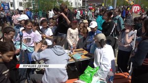 В Улан-Удэ в сквере Сенчихина для детей устроили шикарный праздник