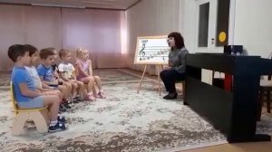 Занятие на развитие звуковысотного слуха у детей 5 -6 лет "Цветочная гамма".