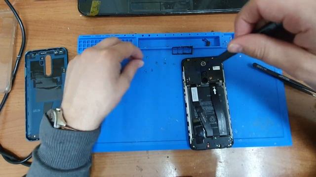 Разбор_Xiaomi_redmi_9_и_снятие_нижней_платы смотреть онлайн