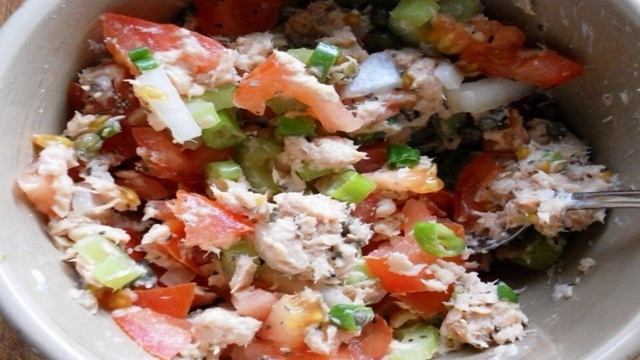 Салат из консервированной горбуши смотреть онлайн