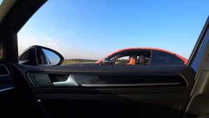 Бмв М2 против Гольф Р