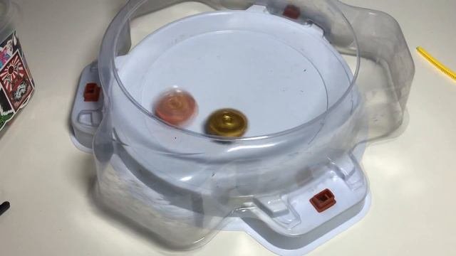 ЭКСКЛЮЗИВНЫЙ ЗОЛОТОЙ РЕКВИЕМ / МЕГА КРУТОЙ / Бейблэйд Бёрст / Beyblade Burst