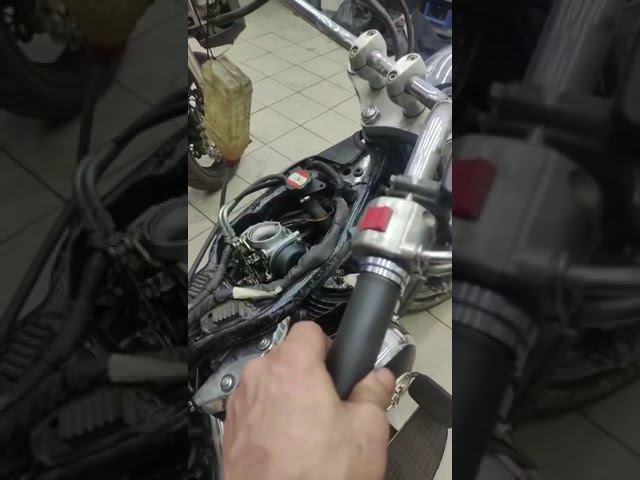 Регулировка карбюратора Suzuki VL800 смотреть онлайн