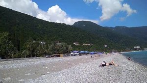Пляж в Старой части Гагры
