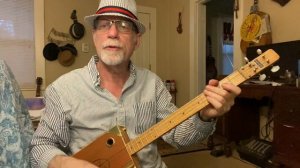 “Raunchy”  Duane Eddy 4 string cigar box guitar lesson #raunchylesson #duaneeddy