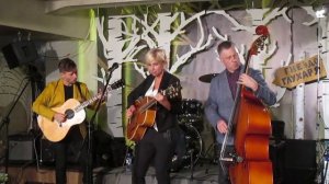 Алёна Свиридова, бард-клуб "Гнездо глухаря" - "Просто кончилась зима" (08.11.2017)