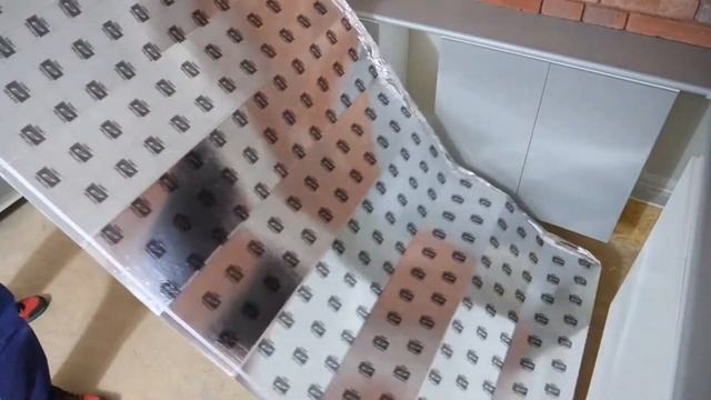 Настил подложки Aqua Secura Aquastop против листовой подложки смотреть онлайн