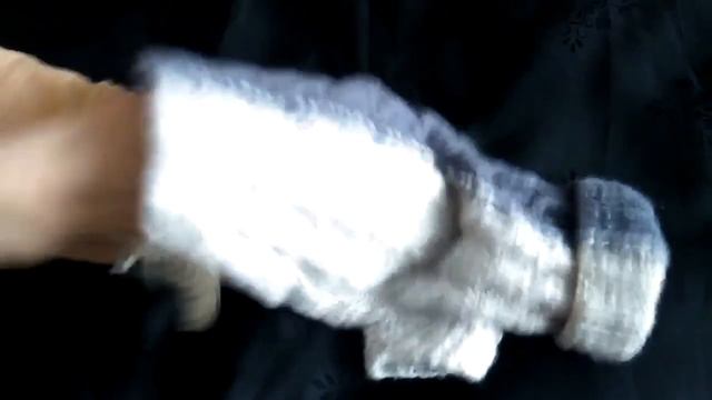 Одежда для собак и кошек ручной вязки.
