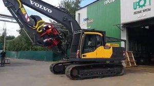 Харвестер на базе экскаватора Volvo  c головкой Waratah H480C