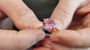 Драгоценные камни: морганит и кунцит. Выгодные цены, огранка, караты. Какие розовые камни в цене?