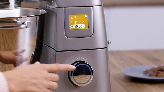 Titanium Chef Patissier XL | How to Use the SimpleTouch™ Presets: Chocolate Melting смотреть онлайн