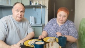 Мукбанг ВСПОМИНАЕМ ПРОШЛОЕ  СОВЕТСКИЙ САЛАТИК!