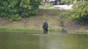 Очистка водолазами пруда в Измайлово