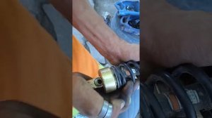 как восстановить газовый амортизатор