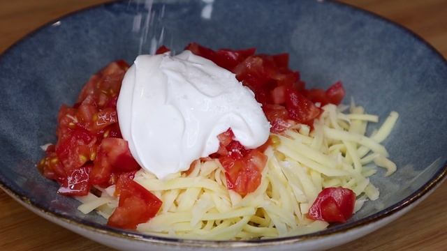 Котлеты в духовке с помидорами и сыром . Нежные, сочные, аппетитные / Cutlets with tomatoes & chees смотреть онлайн