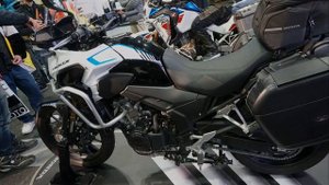 NEW 2022 HONDA 400X - New Honda 400X 2022 White - 新型ホンダ 400X 2022年モデル