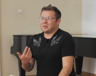 Интервью с режиссёром Андреем Цветковым-Толбиным.mp4