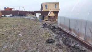 Утепление теплицы из поликарбоната. Обогрев грядок.