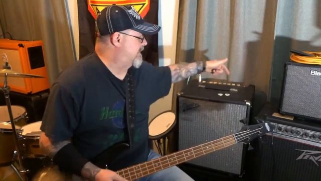 Fender rumble 100w 1X12 bass amp review!! смотреть онлайн